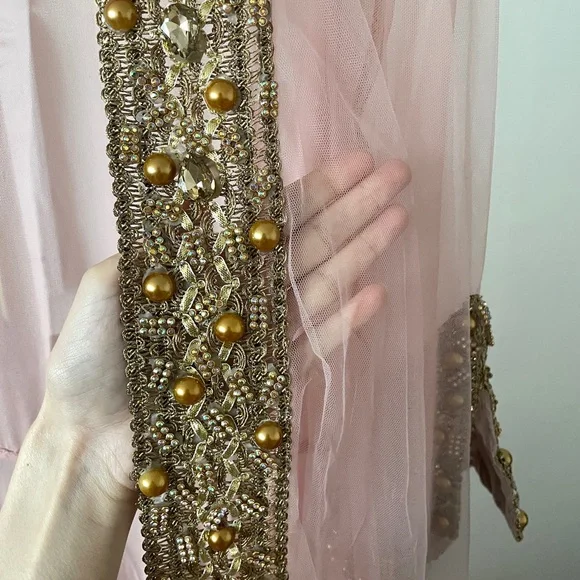 Elegant sheer Pink/Gold Embellished Women's abaya/ kaftan/kimono with slip dress - Picture 3 of 8